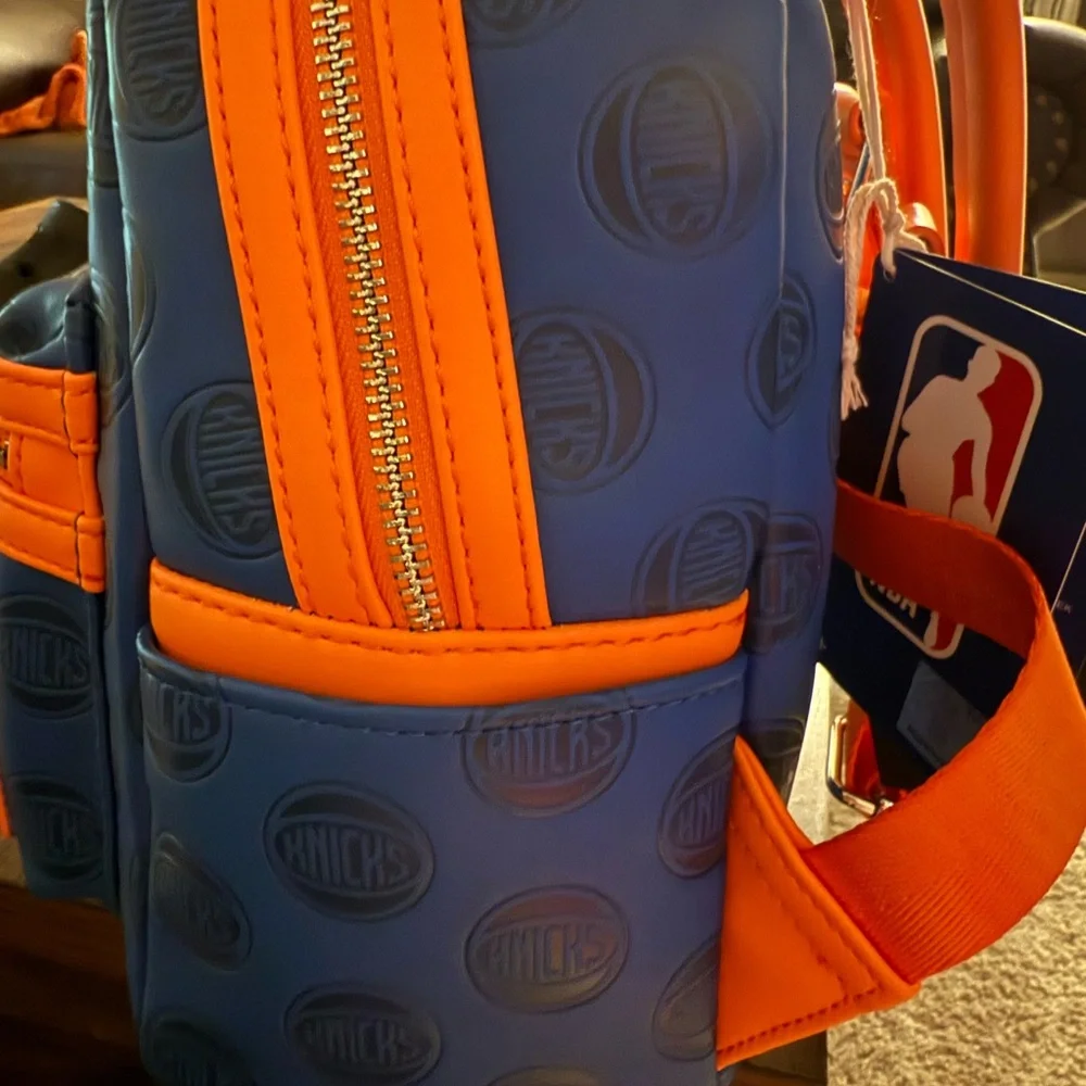 Brand NWT New York Knicks Loungefly backpack